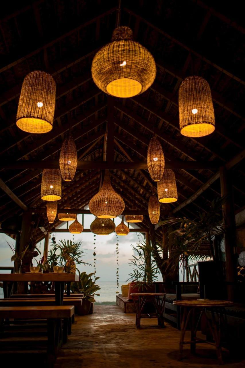 Backpack Beach Hostel & Reggae Bar Bussa Esterno foto