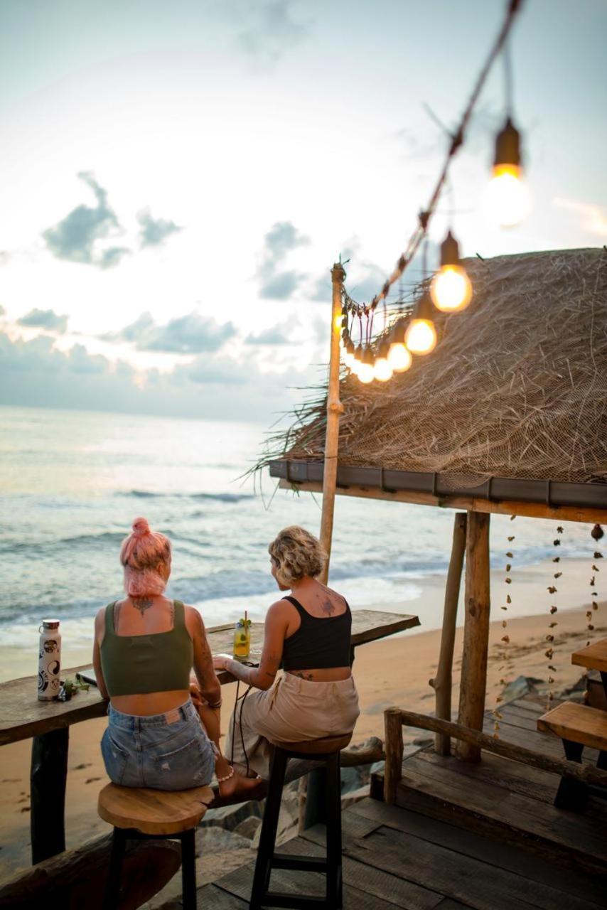 Backpack Beach Hostel & Reggae Bar Bussa Esterno foto