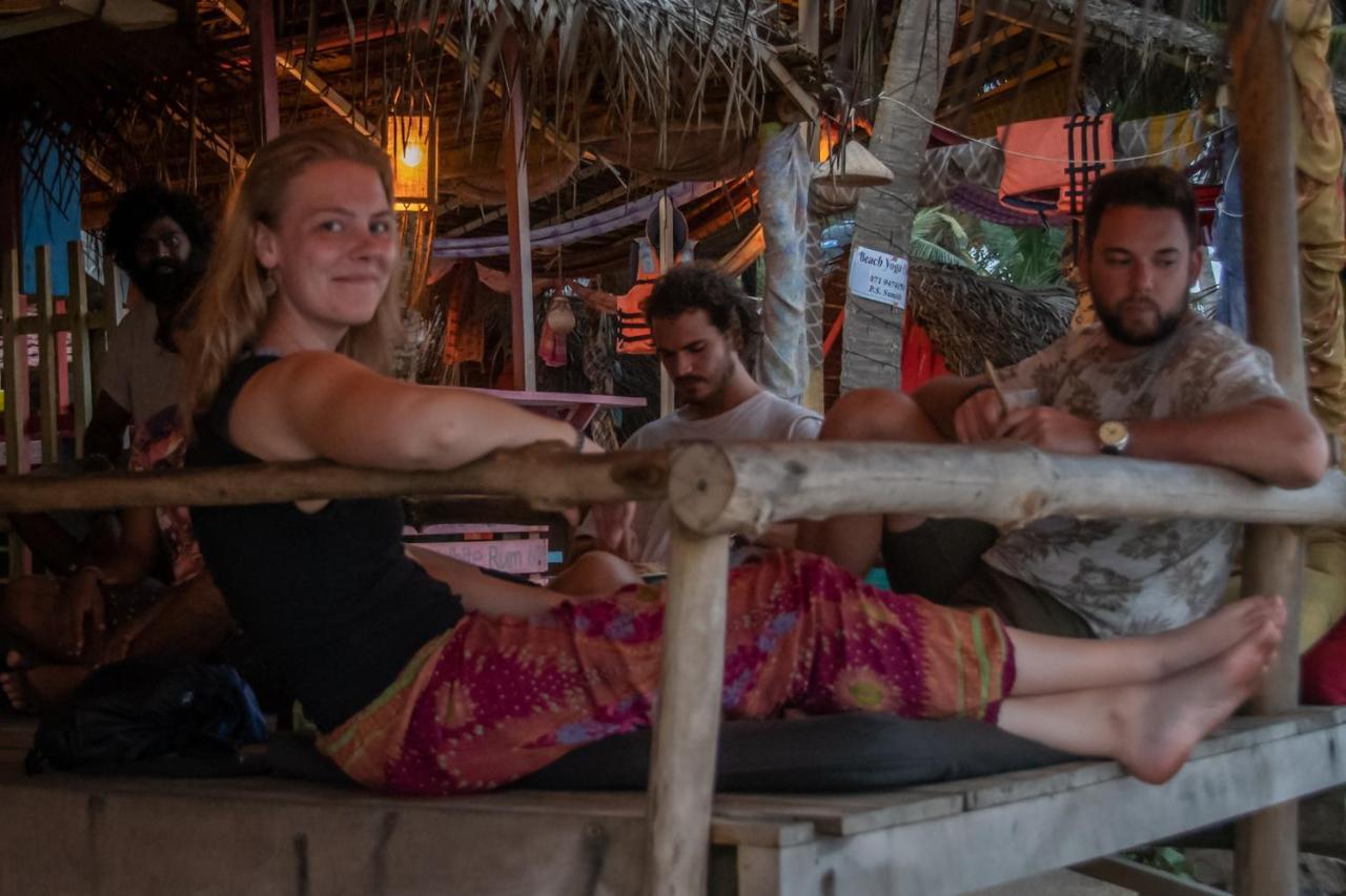 Backpack Beach Hostel & Reggae Bar Bussa Esterno foto