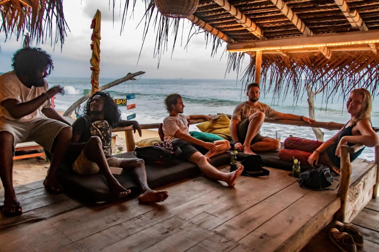 Backpack Beach Hostel & Reggae Bar Bussa Esterno foto
