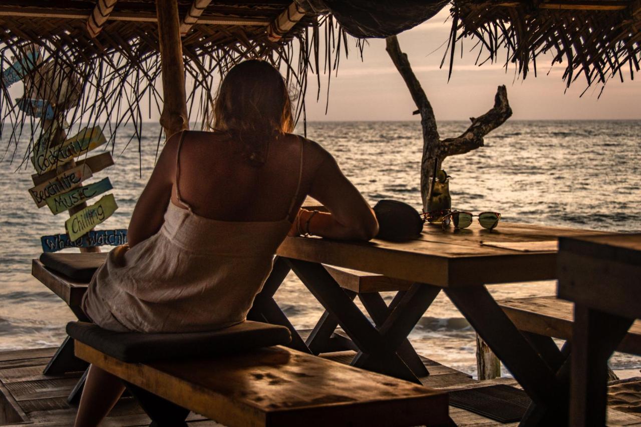 Backpack Beach Hostel & Reggae Bar Bussa Esterno foto
